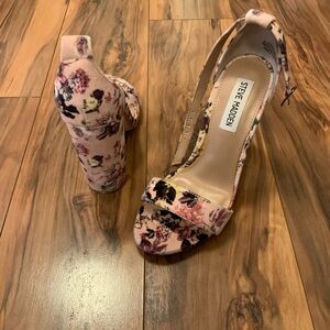Steve Madden Velvet Floral Women's Heels
